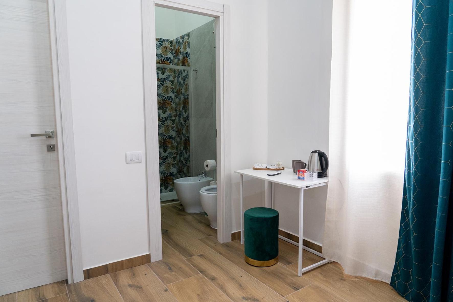 A Casa Di Edel Bed & Breakfast Napoli Dış mekan fotoğraf