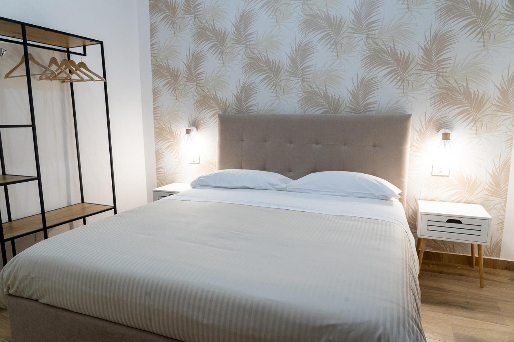 A Casa Di Edel Bed & Breakfast Napoli Dış mekan fotoğraf
